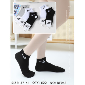 WS2596 Женские спортивные короткие носки